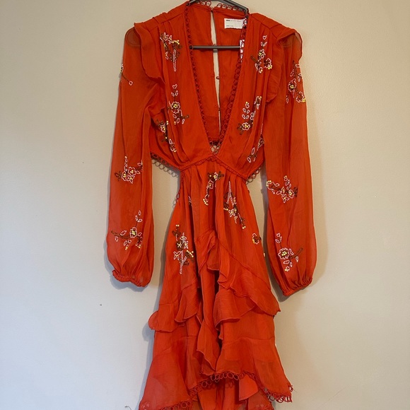 ASOS DESIGN circle trim mini dress with floral embellishment in red - Picture 7 of 8